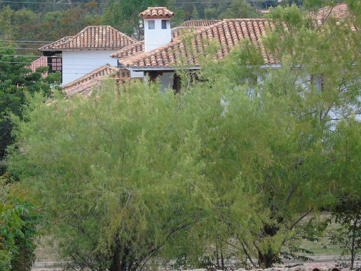 Casa de Huéspedes Faletto Villa de Leyva Extérieur photo